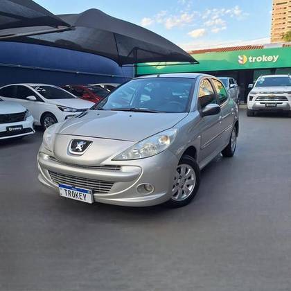 PEUGEOT 207 1.4 XR SPORT 8V FLEX 4P MANUAL PEUGEOT 207 1.4 XR SPORT 8V FLEX 4P MANUAL